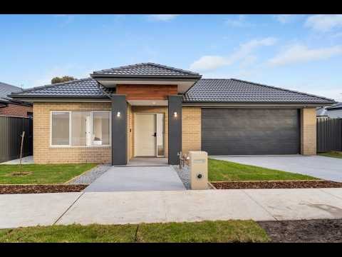 Video thumbnail: Watch the walkthrough of 57 Montview Court