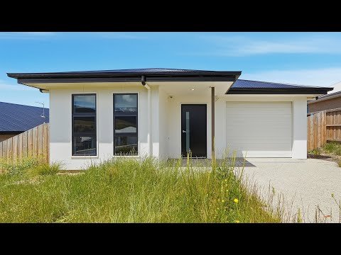 Video thumbnail: Watch the walkthrough of 8 Vecino Way
